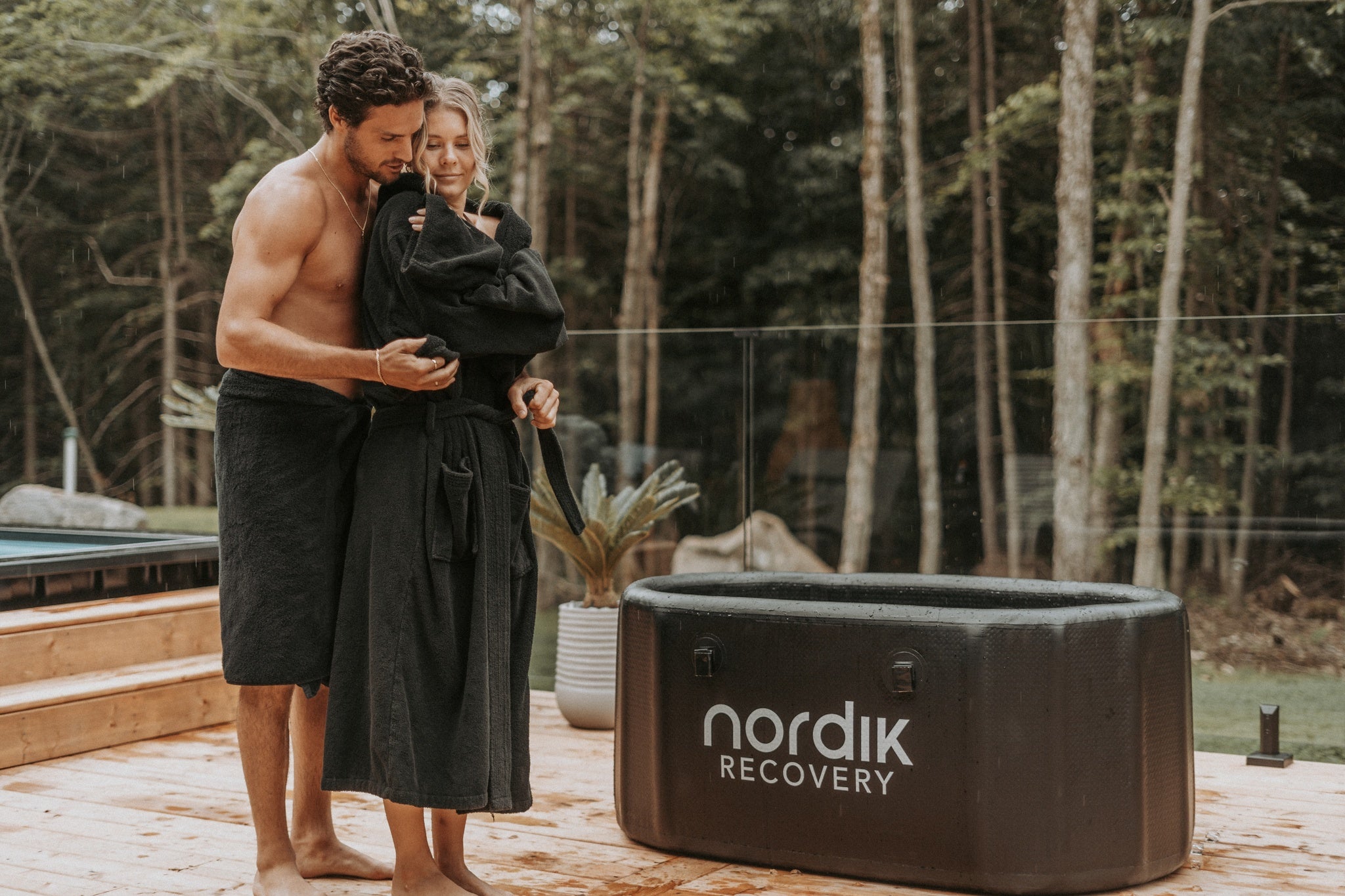 High Rating Inflatable Ice Bath Inflatable Cold Plunge Ice Bath Recovery Ice Barrel Bath Connect