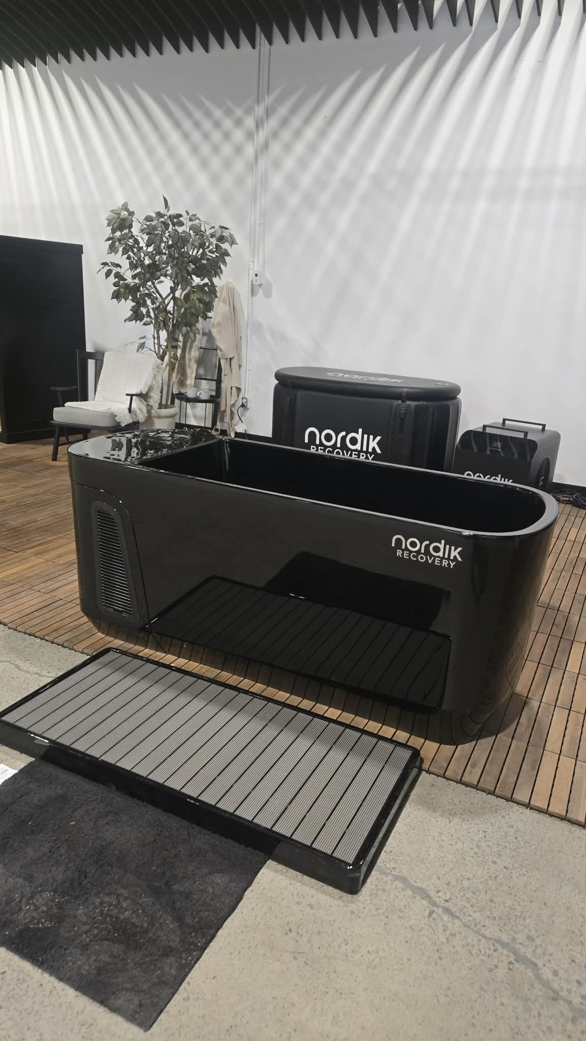 Prestige 2.0 - Water Collecting Step (Black)