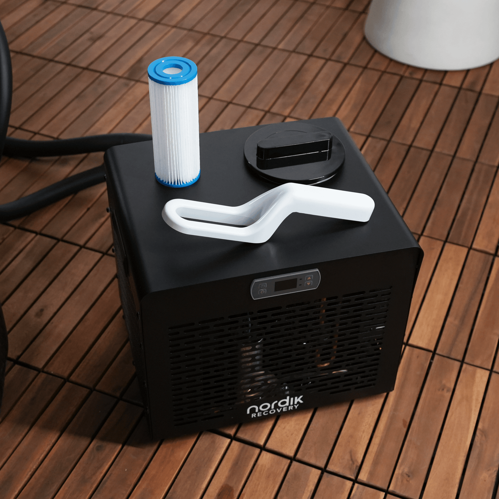 Nordik Compact Pro 0.8 HP Water Chiller – Nordik Recovery