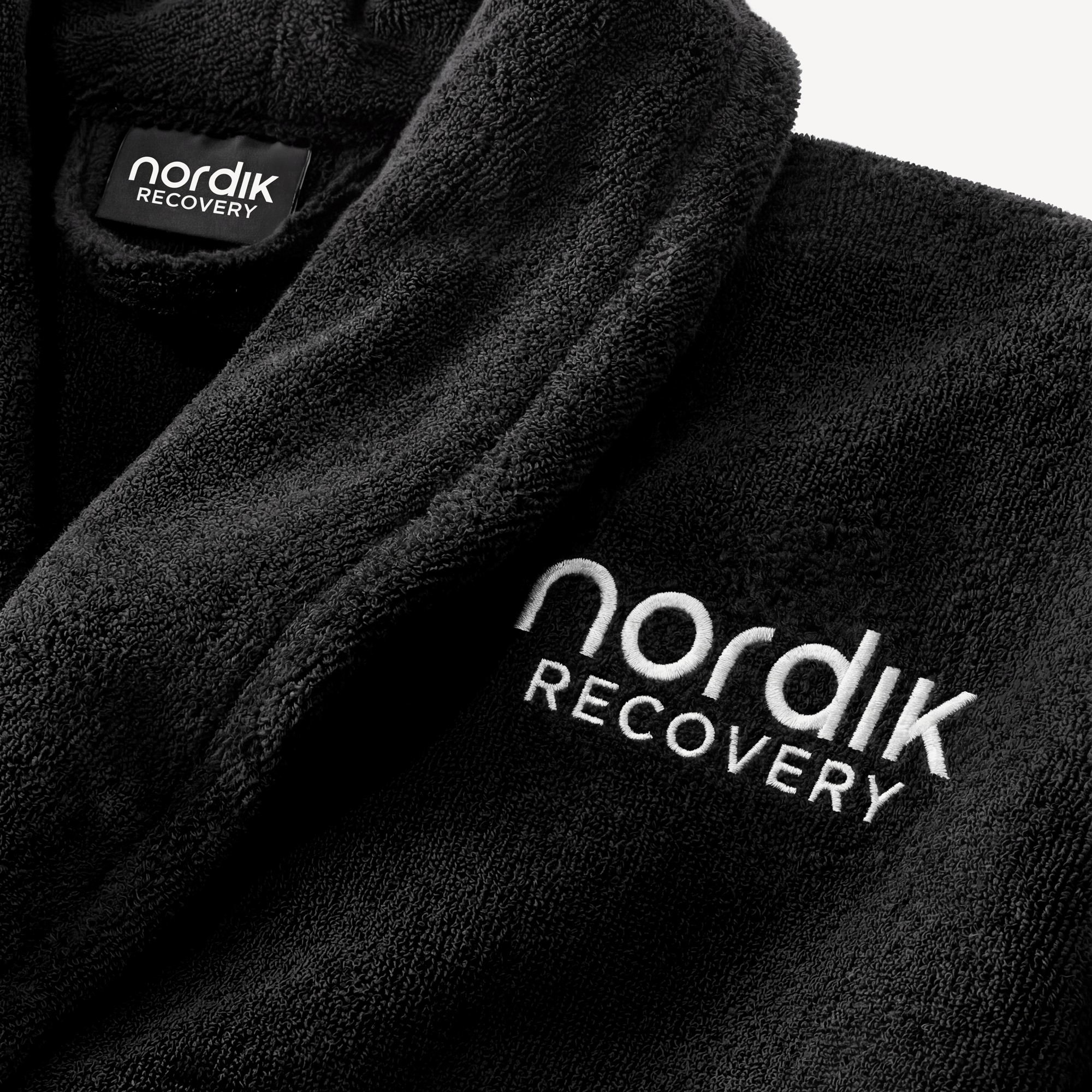 Nordik Recovery Retreat Robe